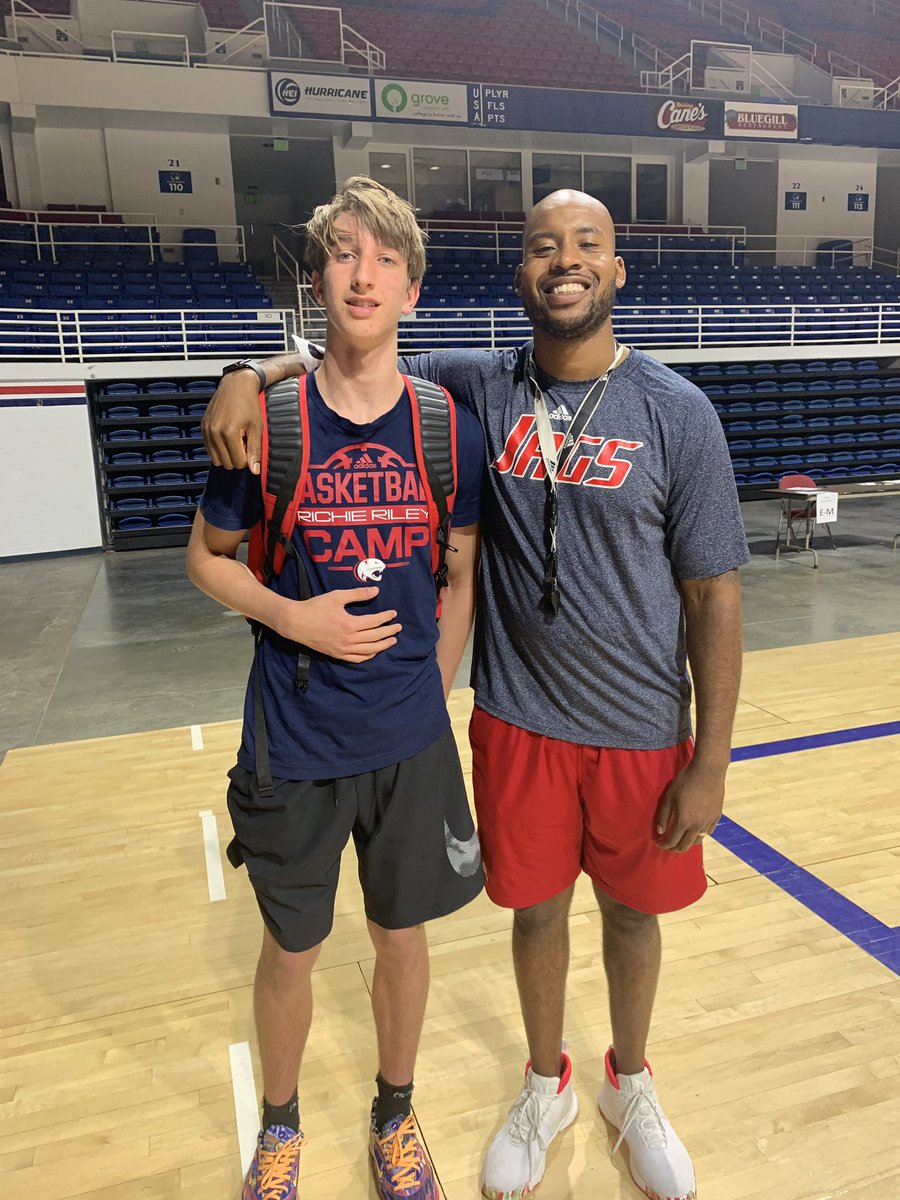 2022 wing has early&nbsp;offers