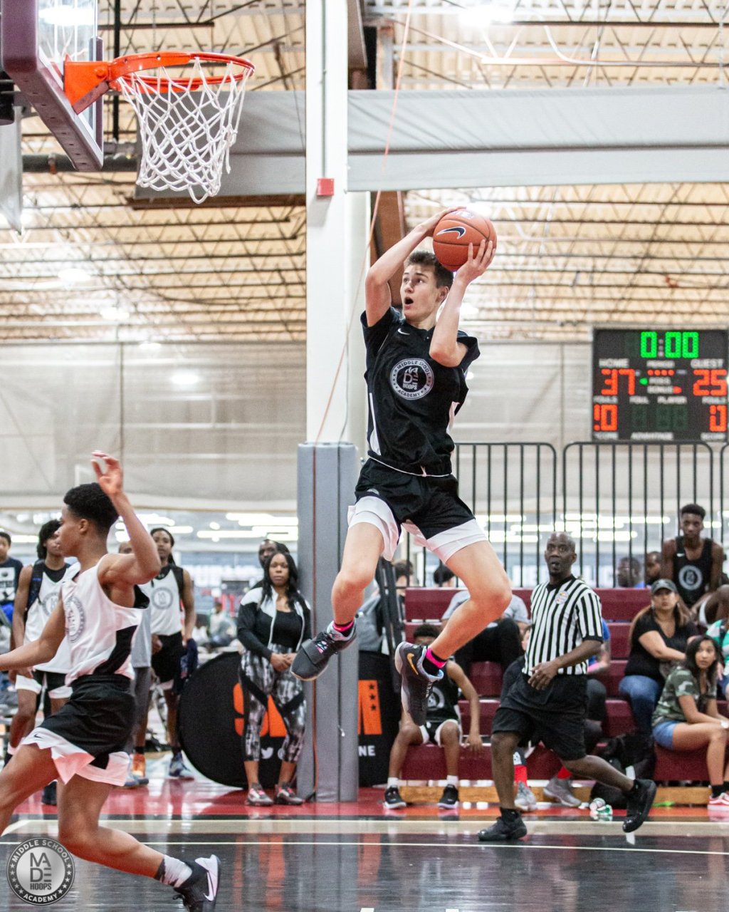 2023 guard Adds First&nbsp;offer