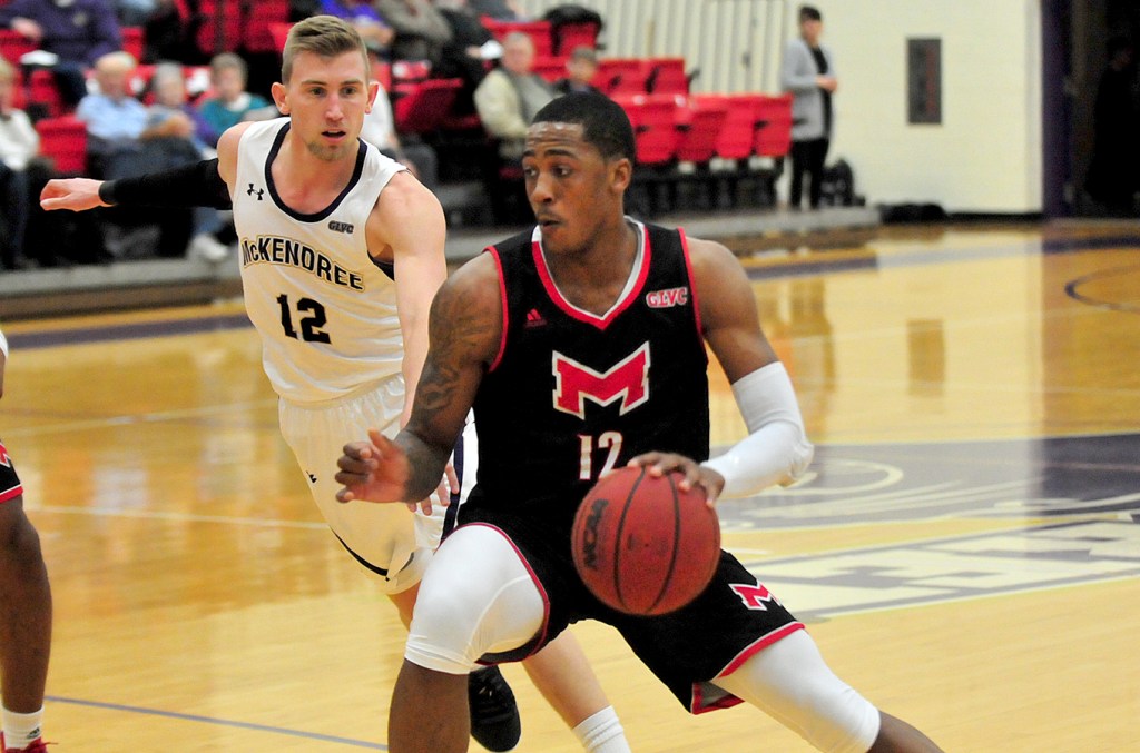 Robert Harvey getting D1&nbsp;attention