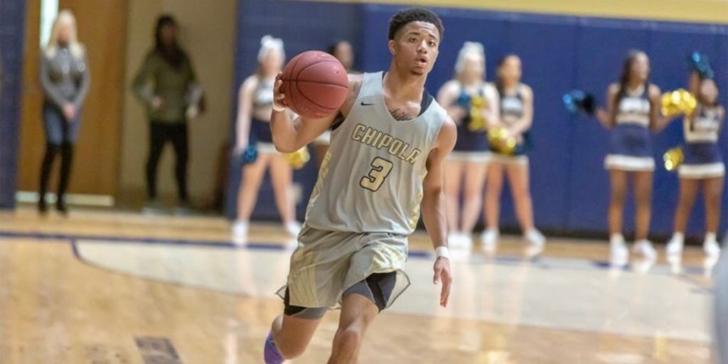 Top JUCO guard down to&nbsp;five