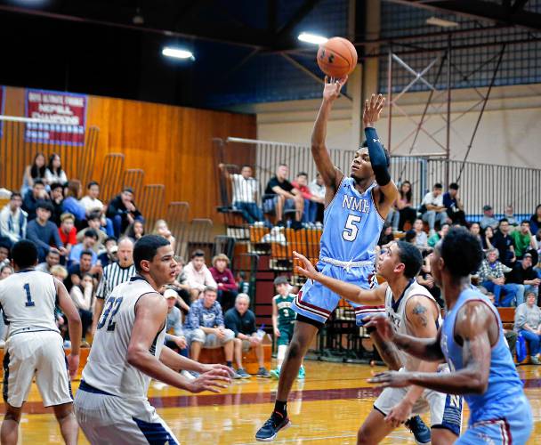 2022 point guard Avery Brown continues to add&nbsp;offers