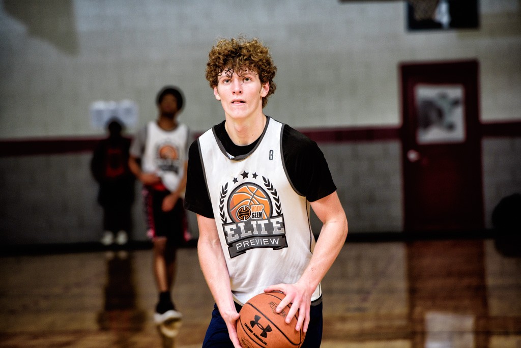 Two Programs are making a strong push at wing Dallas&nbsp;Howell